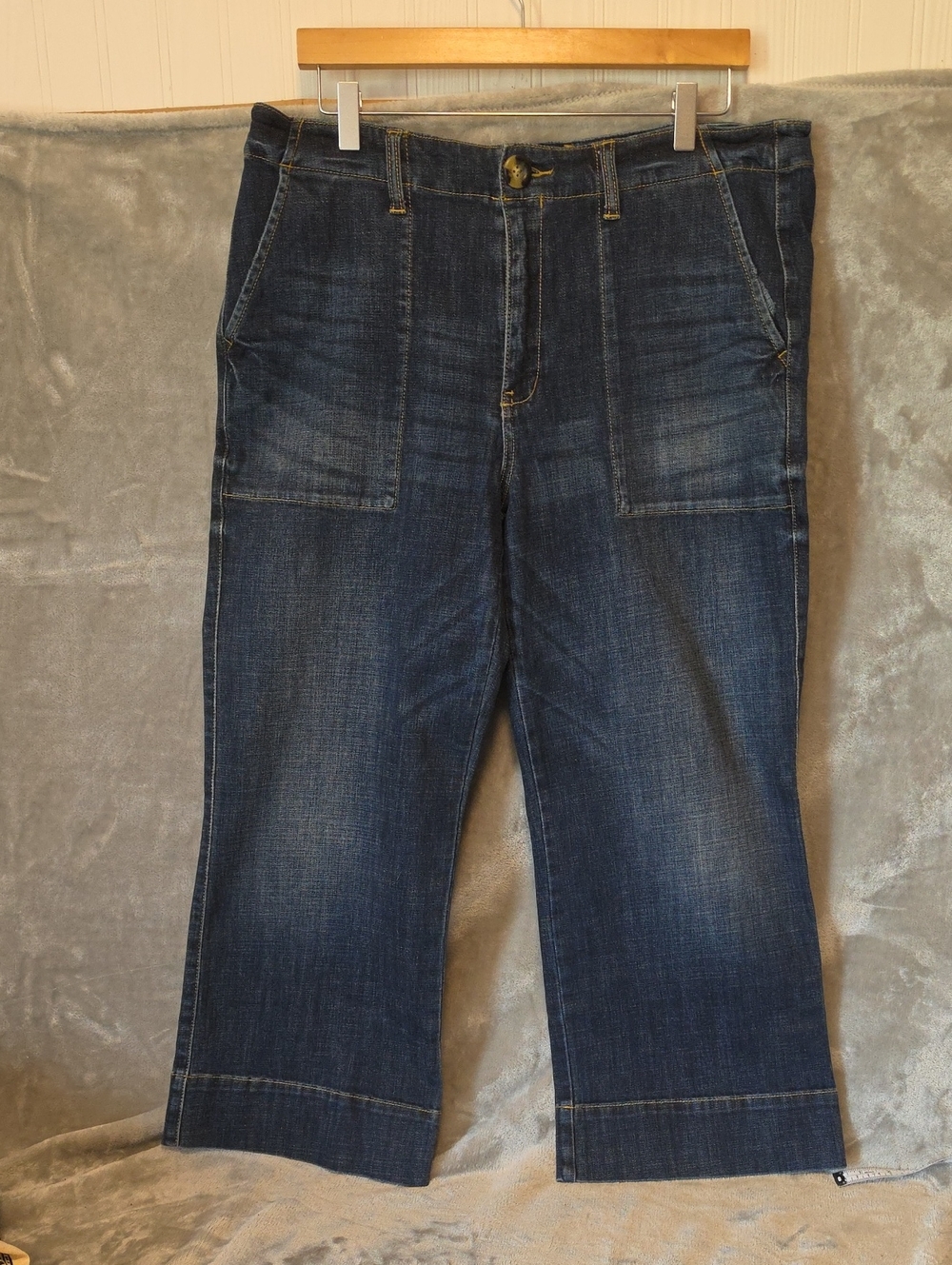 Cabi Lodi Front Pocket Crop Jeans Sz 12 #5881